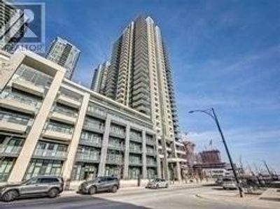 1612 - 4055 Parkside Village Dr, Condo with 3 bedrooms, 2 bathrooms and 1 parking in Mississauga ON | Image 2