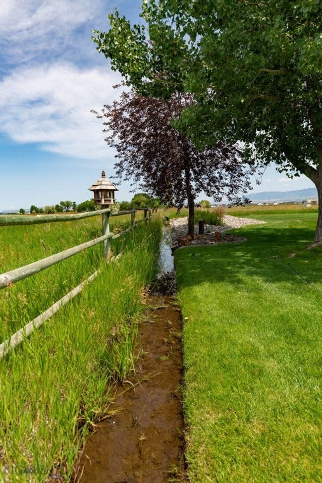 605 E Cameron Bridge Rd, House other with 3 bedrooms, 3 bathrooms and null parking in Bozeman MT | Image 55