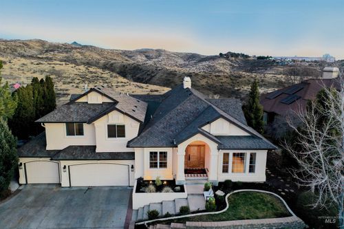 817 E Highland View Dr, Boise, ID, 83702-1928 | Card Image