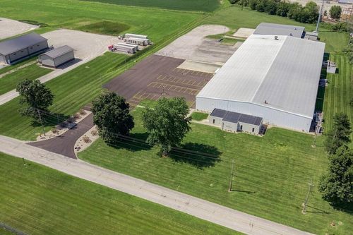 1375 Isaac Beal Rd, Bucyrus, OH, 44820-9604 | Card Image