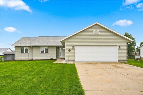 55 Thompson, Palo, IA, 52324 | Card Image