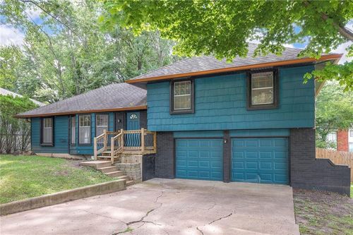 13008 Corrington Ave, Grandview, MO, 64030-2732 | Card Image