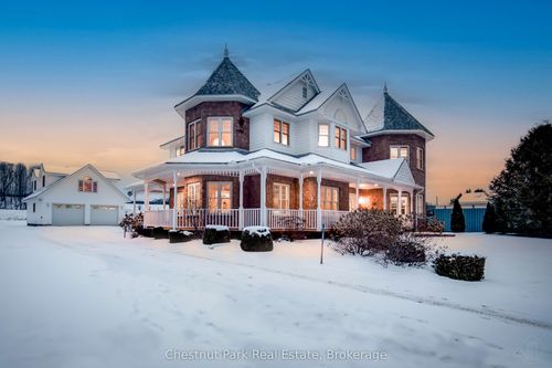 279 Santas Village Rd, Bracebridge, ON, P1L1W8 | Card Image