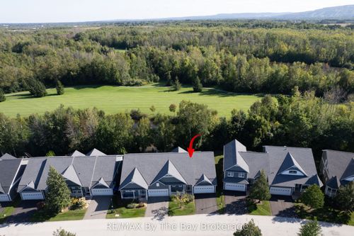 32-32 Green Briar Dr, Collingwood, ON, L9Y5H9 | Card Image