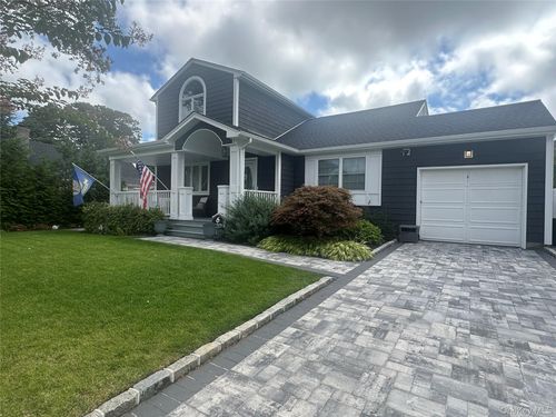 6 Fairview Rd, Massapequa, NY, 11758-8038 | Card Image