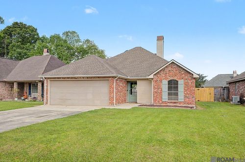 9281 Eagle Ct, Denham Springs, LA, 70706-2718 | Card Image