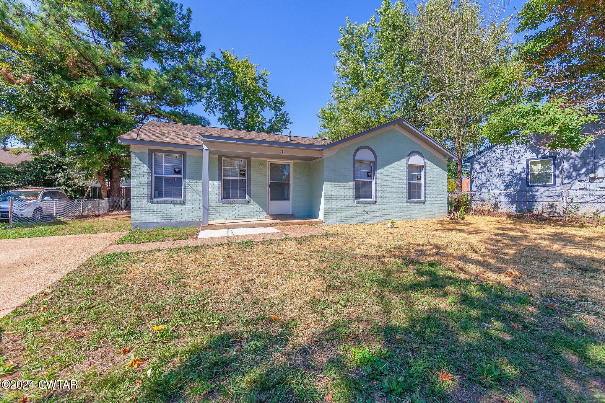 Raymond Glade Cv, Jackson, TN 38305