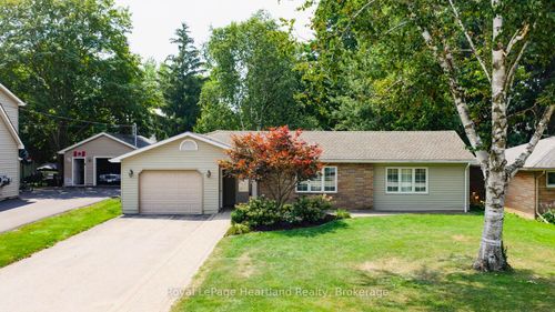 218 Princess St E, Clinton, ON, N0M1L0 | Card Image