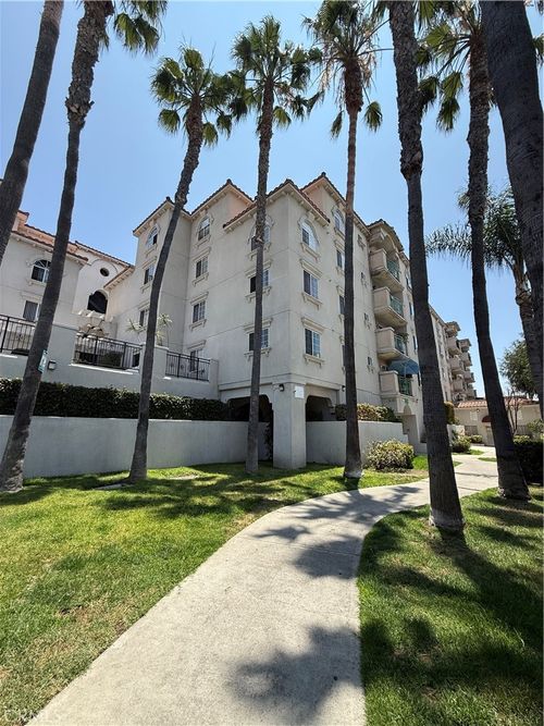 unit-404-7018 Rita Ave, Huntington Park, CA, 90255-4799 | Card Image