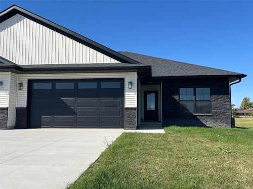 5017 Bluestem St Sw, Kalona, IA, 52247-5900 | Card Image