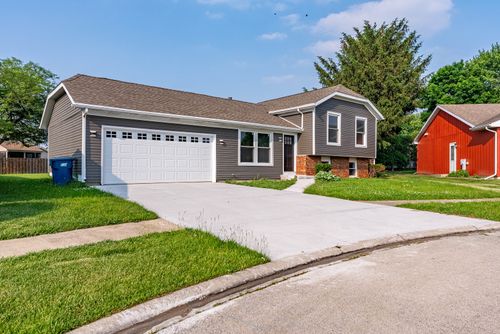 346 Princeton Ave, Bourbonnais, IL, 60914-1162 | Card Image