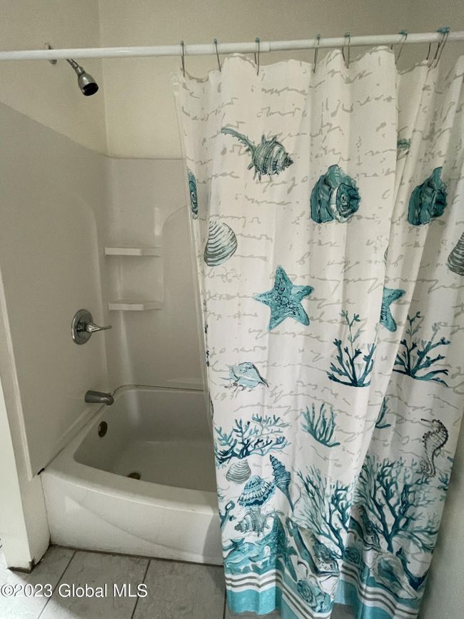 2nd floor 252 Morton Avenue, Sold in Albany Zoocasa