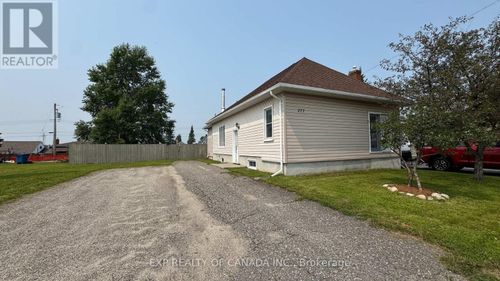 277 Twelfth Ave, Cochrane, ON, P0L1C0 | Card Image