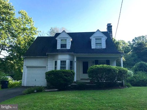 15 Manning Ln, LAWRENCEVILLE, NJ, 08648-1018 | Card Image