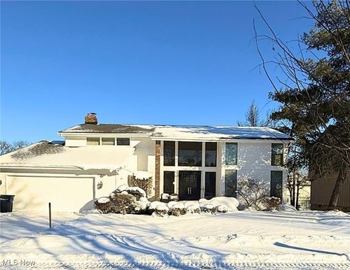 23891 Wendover Dr, Beachwood, OH, 44122-1539 | Card Image