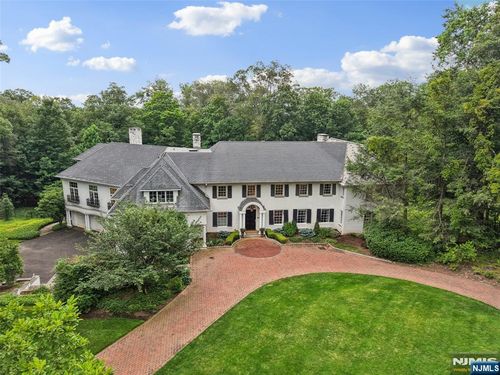 11 Woodfield Ln, Saddle River, NJ, 07458-3219 | Card Image