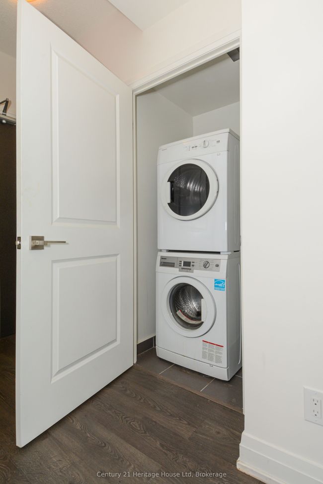 2304 - 3600 Highway 7, Condo with 1 bedrooms, 1 bathrooms and 1 parking in Vaughan ON | Image 12
