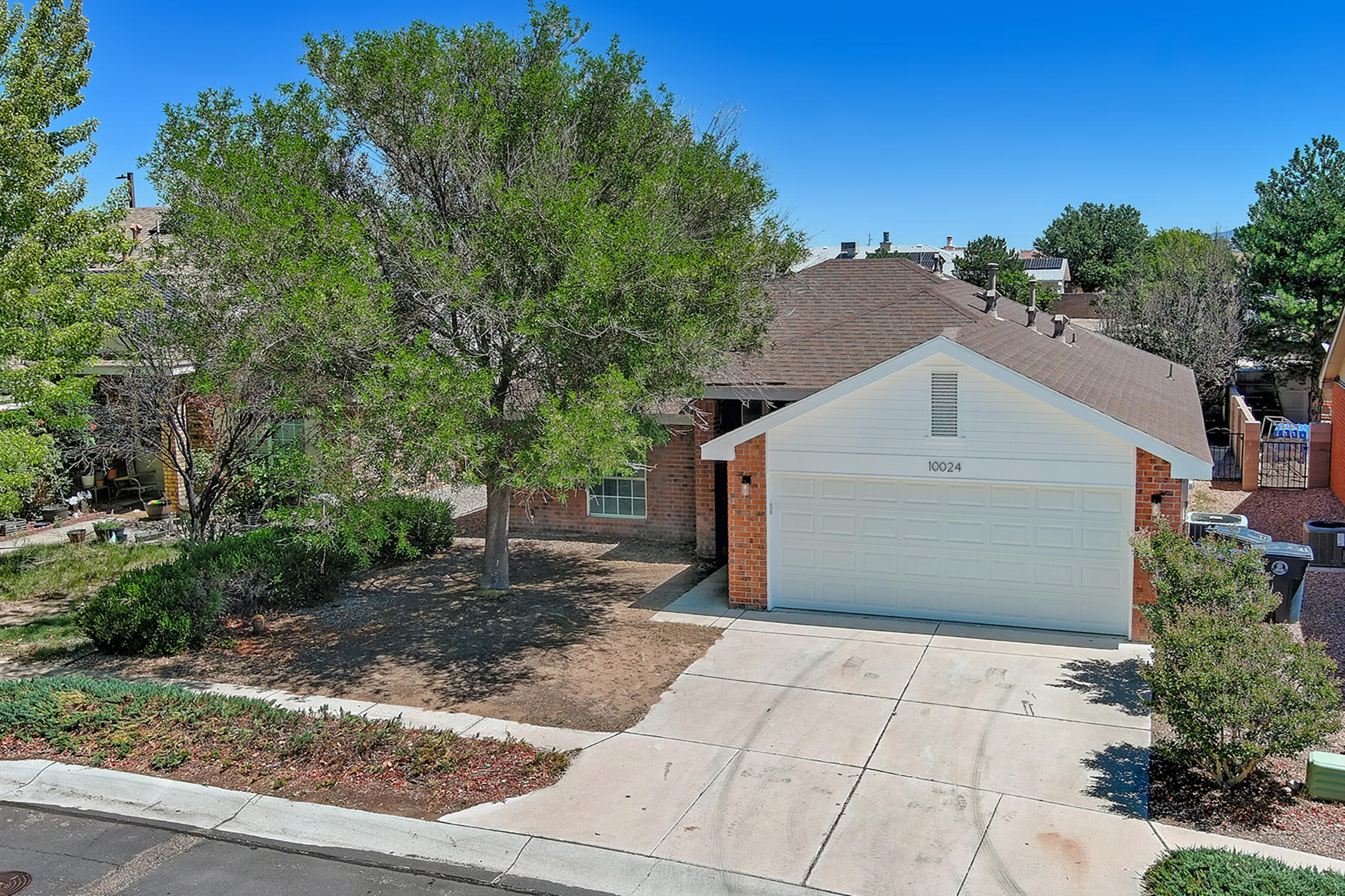 Stoughton Pl, Albuquerque, NM 87114