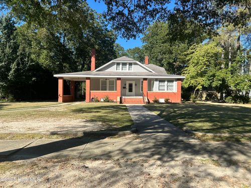 330 Mcrae St, Laurinburg, NC, 28352-4130 | Card Image