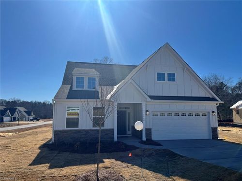 7840 Fairview Garden Trl, Clemmons, NC, 27012-8046 | Card Image