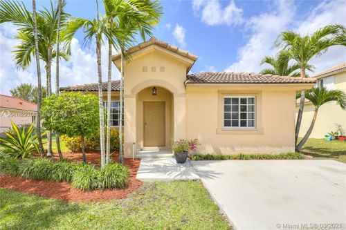 450 Se 30th Dr, Homestead, FL, 33033-5763 | Card Image