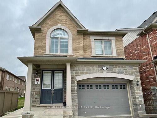 upper-3 Bushwood Trail, Brampton, ON, L7A5J7 | Card Image