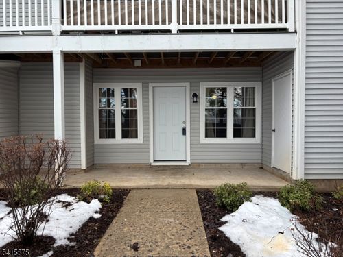 11 Mountain Ct, Bedminster, NJ, 07921-1517 | Card Image