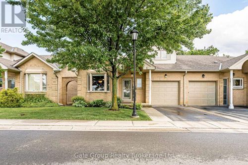 94 Greentrail Drive, Hamilton (Twenty Place), ON, L0R1W0 | Card Image