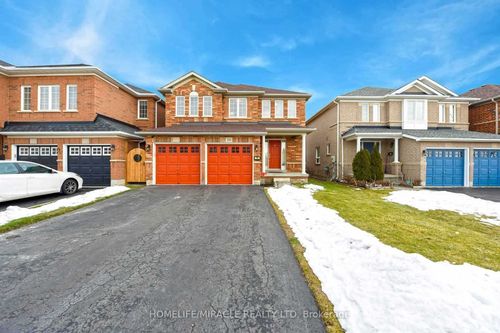 16 Dunure Crescent, Brampton, ON, L7A2Y5 | Card Image