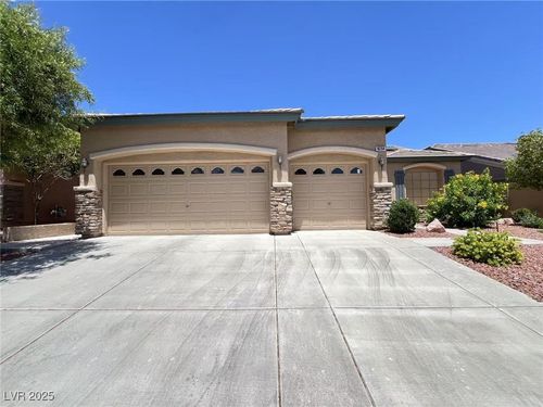 10704 Warrior Ct, Las Vegas, NV, 89135-2220 | Card Image