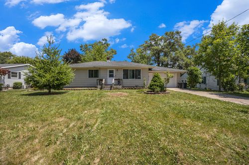 1556 Mullins Ave Nw, Grand Rapids, MI, 49534-2433 | Card Image