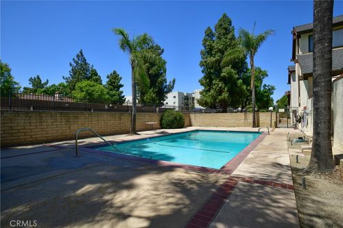 1-9601 Sylmar Avenue, Panorama City, CA, 91402 | Card Image