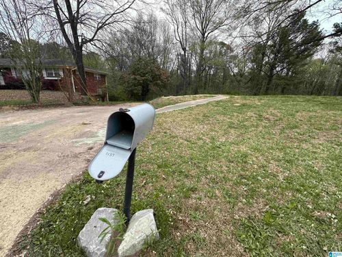 028000-1137 1st Ave, Pleasant Grove, AL, 35127-1939 | Card Image