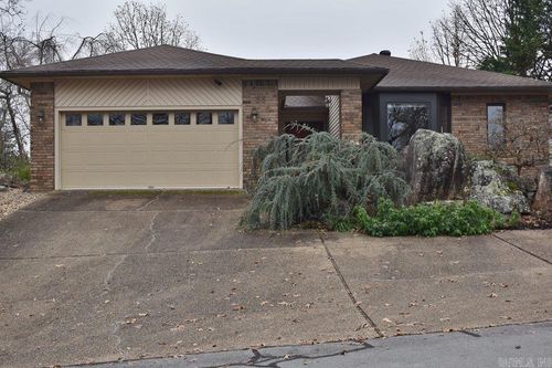 33 Mesero Way, Hot Springs Village, AR, 71909-6007 | Card Image