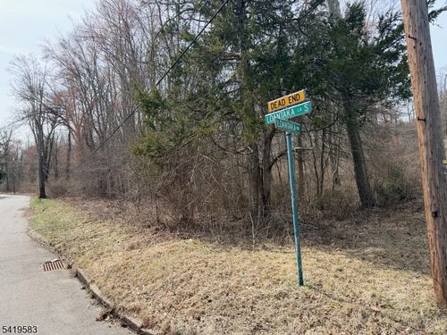 10 Loantaka Ln N, Morristown, NJ, 07960-7021 | Card Image