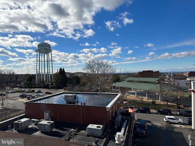400 - 9414 Battle St, Condo with 2 bedrooms, 2 bathrooms and null parking in Manassas VA | Image 4