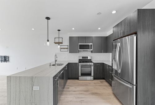 2-27 Carter St, Everett, MA, 02149-2501 | Card Image