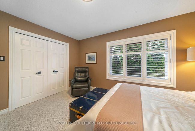 10 Duffys Crt, House other with 4 bedrooms, 3 bathrooms and 7 parking in Minesing ON | Image 32
