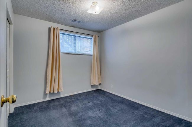 4016 46 Street Sw, Home with 3 bedrooms, 1 bathrooms and 2 parking in Calgary AB | Image 11