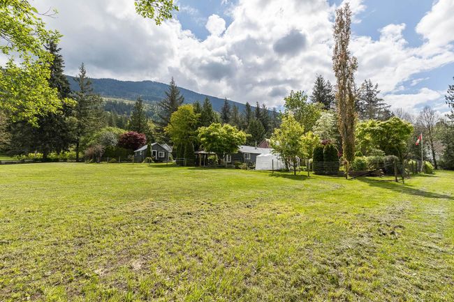 42045 Majuba Hill Road, House other with 2 bedrooms, 1 bathrooms and 6 parking in Yarrow BC | Image 26