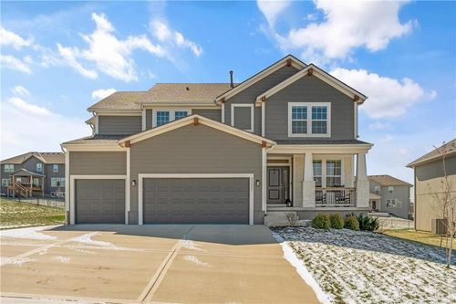 23823 W 58th Ter, Shawnee, KS, 66226-2274 | Card Image