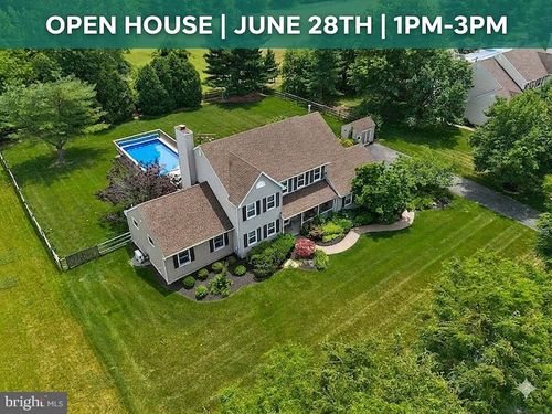 10 Secretario Way, Hamilton, NJ, 08690-2830 | Card Image