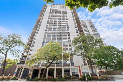 2801-1355 N Sandburg Ter, Chicago, IL, 60610-7986 | Card Image