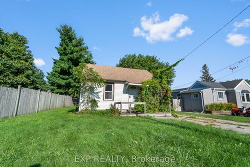5098 Drummond Rd, Niagara Falls, ON, L2E6E4 | Card Image