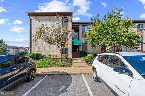 201-6946 Hanover Pkwy, GREENBELT, MD, 20770-2220 | Card Image