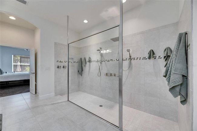 Master bath | Image 38