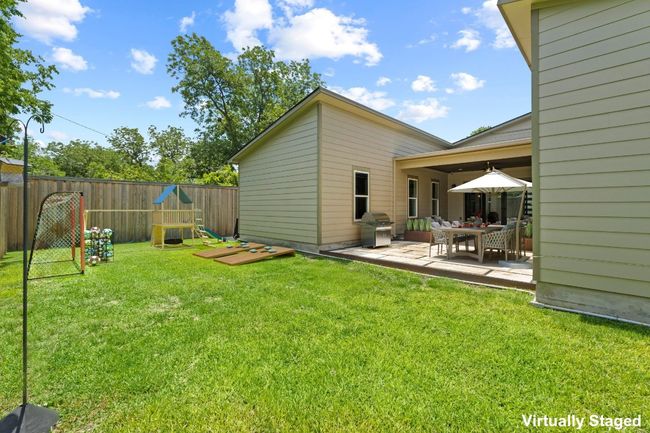 1812 Aggie Ln, House other with 4 bedrooms, 3 bathrooms and 6 parking in Austin TX | Image 14