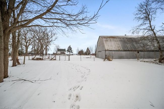 5914 Canborough Rd, House other with 4 bedrooms, 2 bathrooms and 6 parking in Wellandport ON | Image 37