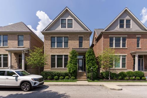 855 Pullman Way, Grandview, OH, 43212-3875 | Card Image