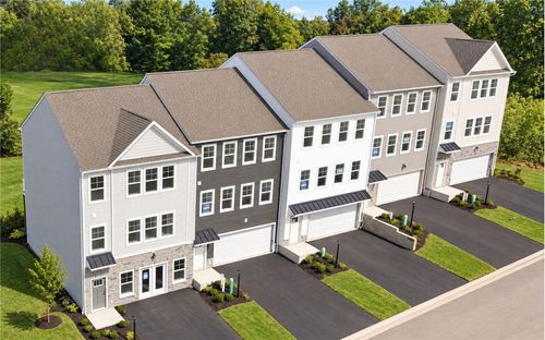 1e-34 Mark Dr, Delmont, PA, 15626-1624 | Card Image